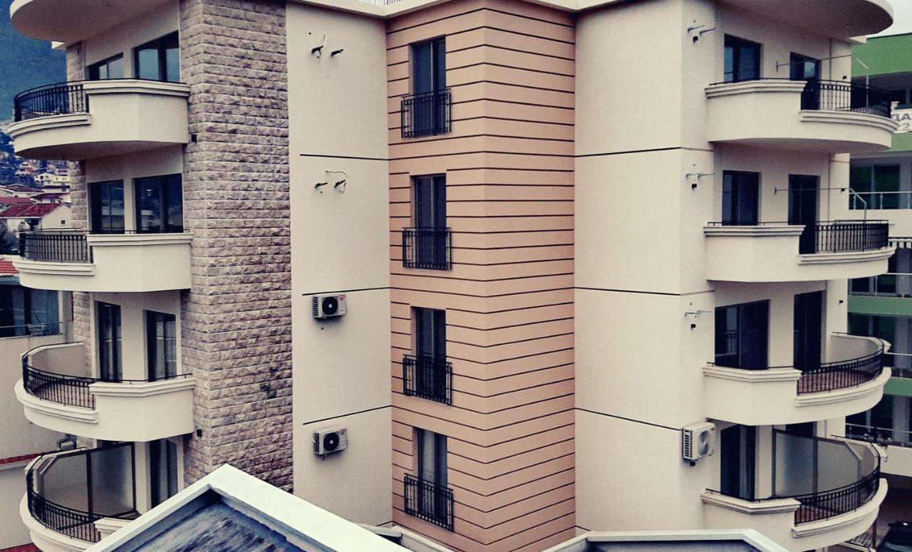 Apolon Apart Šušanj Bagian luar foto