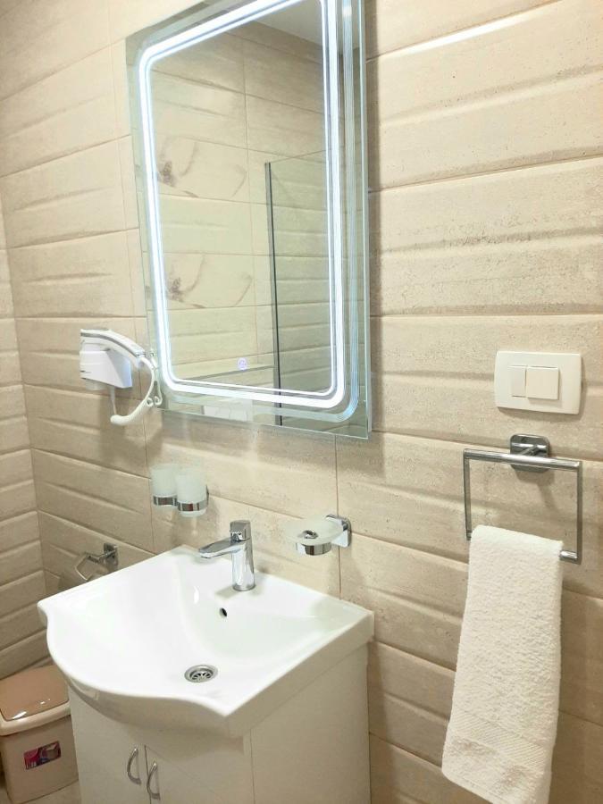Apolon Apart Šušanj Bagian luar foto